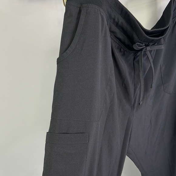 Dickies Medical Women’s Black Jogger Pants  (Petite 2X) - Picture 3 of 7